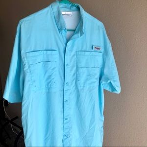 Columbia Sportswear Company button up shirt